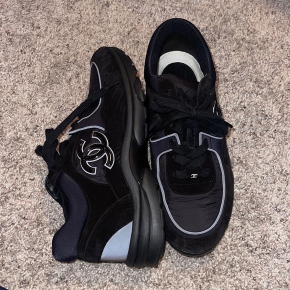 CHANEL SNEAKERS SIZE 39.5 - Picture 2 of 2